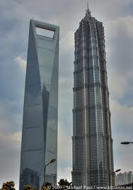 A cabeça do Dragão e os 3&nbsp;irmãos.