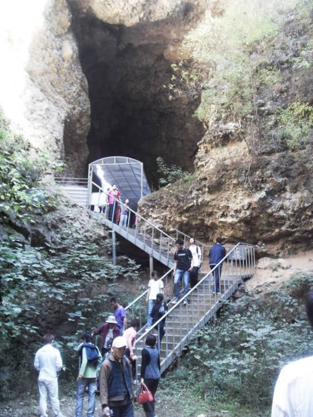 543804_621477071219280_114917399_n