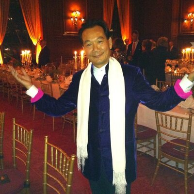 e0f553bf8d368a308ddadb9f9a68ff7d_400x400